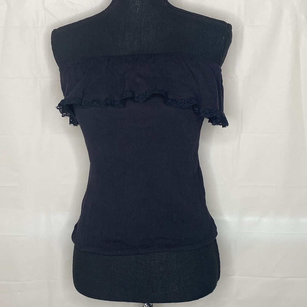 Royal Love Off The Shoulder Ruffled Lace Trim Cropped Top Size M - Picture 2 of 6